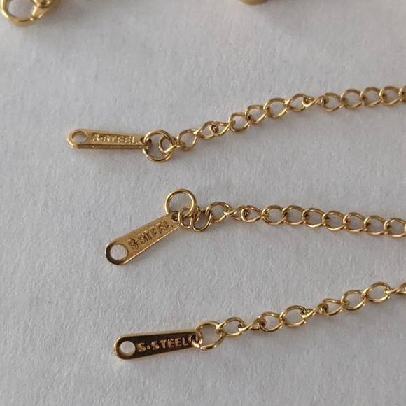 AIPPK 18K Gold Plated Clover Bracelet Set Gold/White/Black - Picture 5 of 7